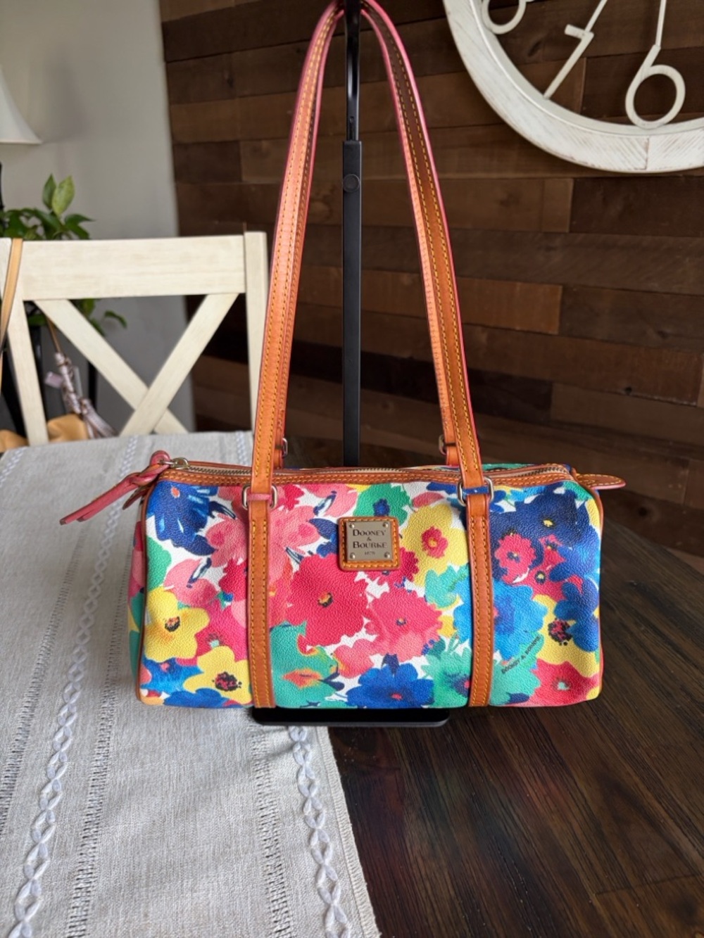 Dooney & Bourke Watercolor floral Barrel Bag💐💛❤️